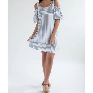 Nursing Queen dress size L